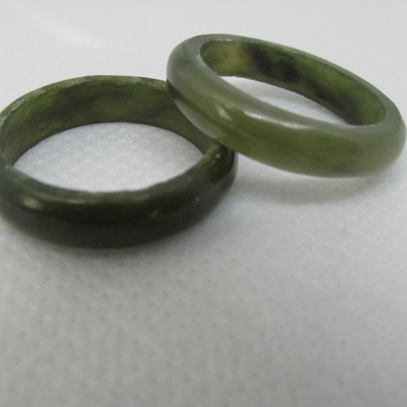 Natural Canadian JADE Rings two couples bands - Picture 2 of 3